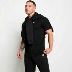 11 Degrees Essentials Set – Black
