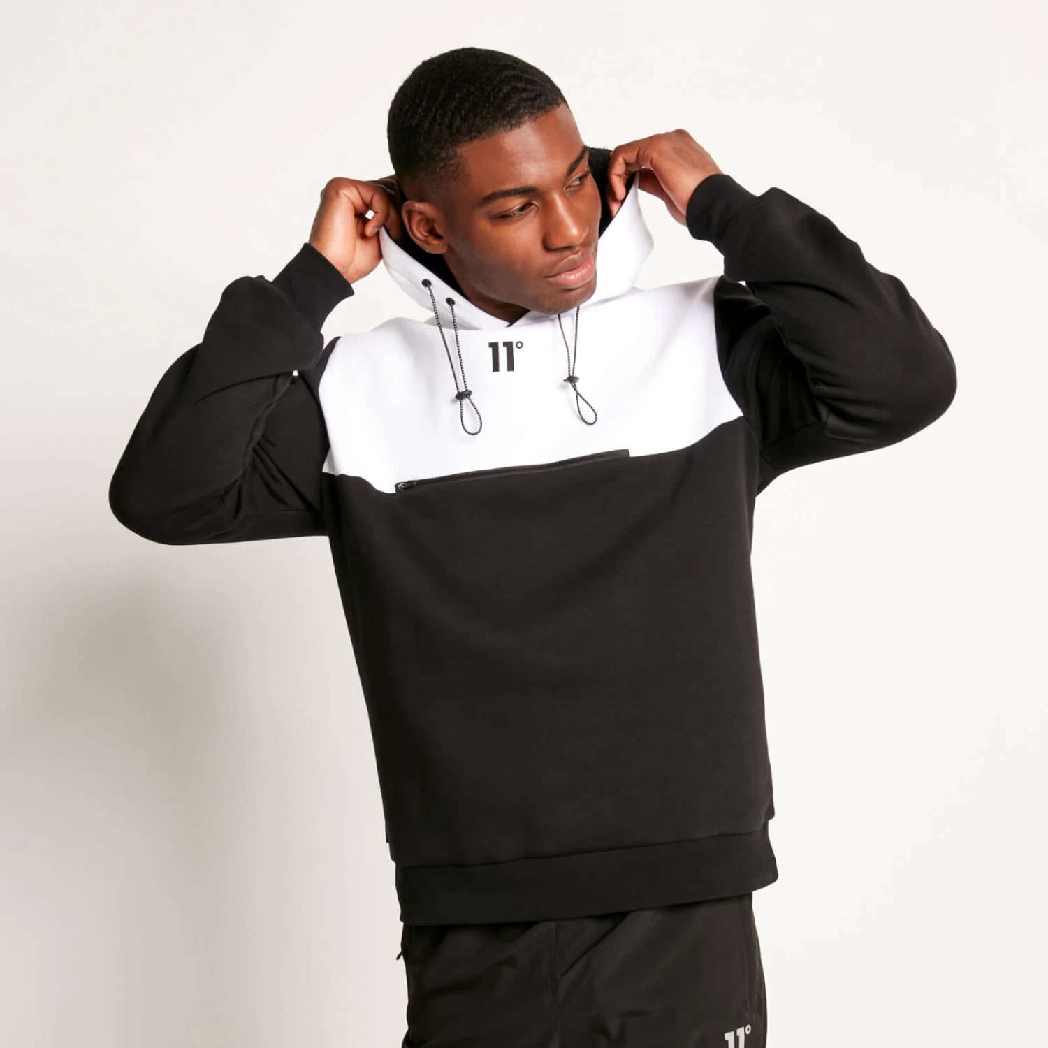 Oversized Pullover Hoodie – Black/White 1 Oversized Pullover Hoodie – Black/White