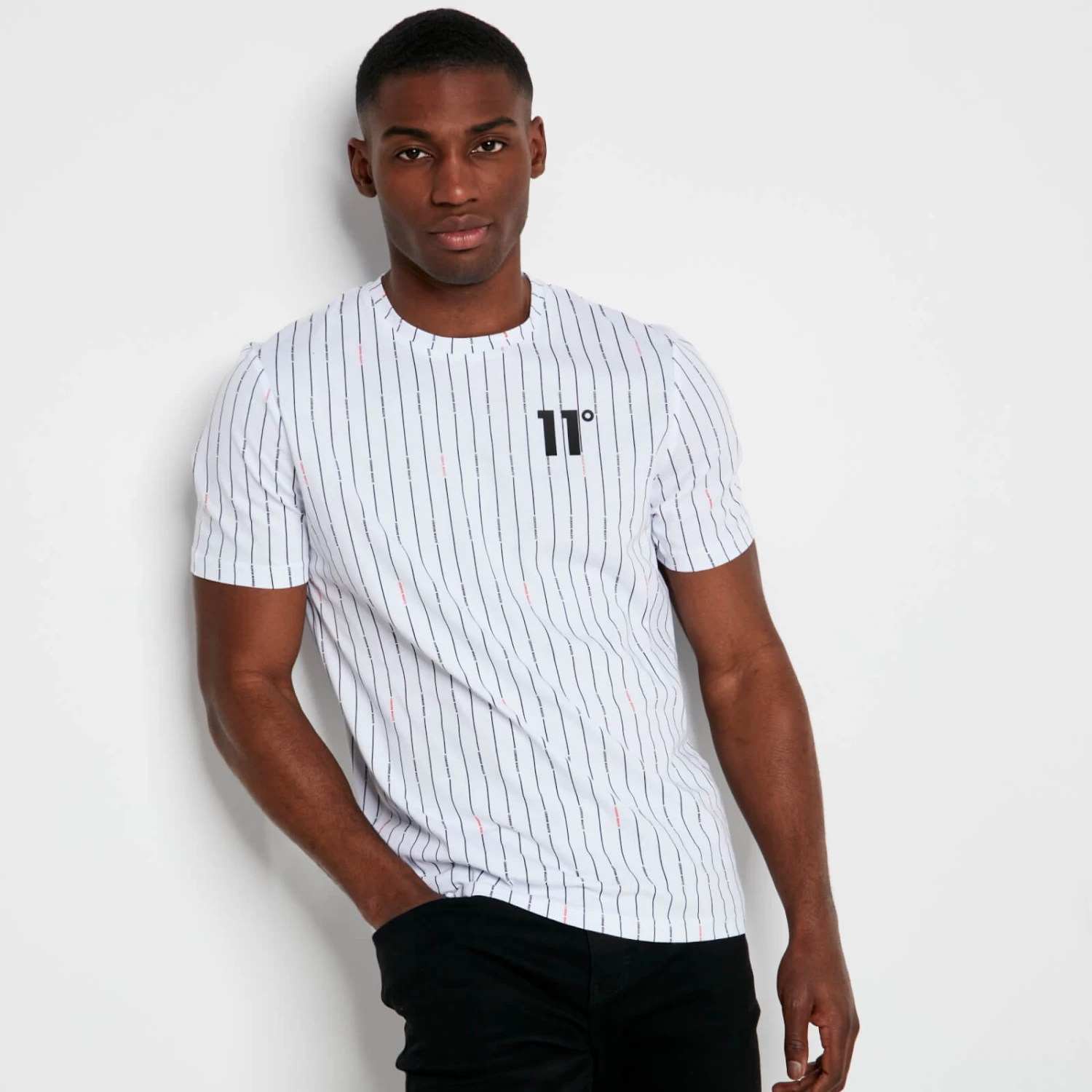 STRIPE V T-Shirt – White 1 STRIPE V T-Shirt – White