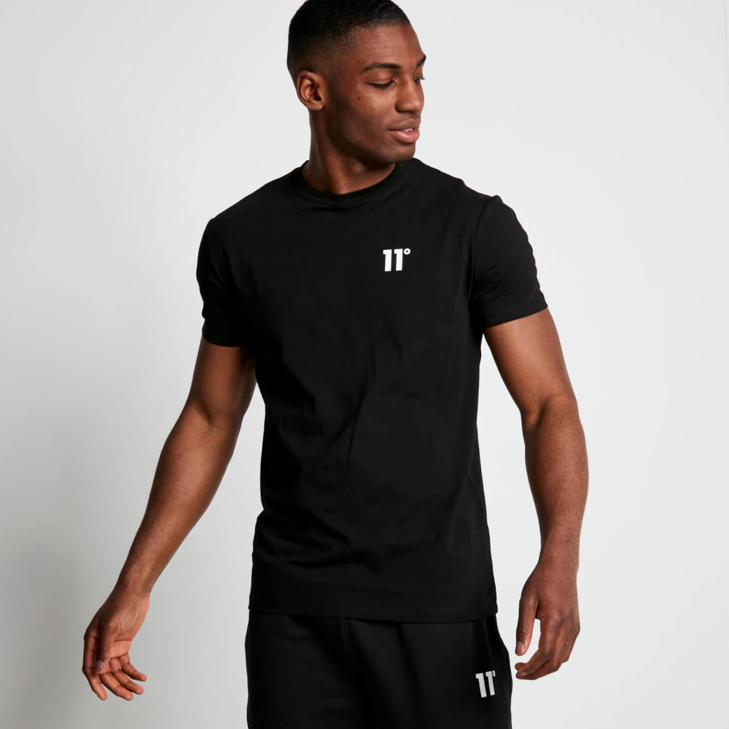 CORE Muscle Fit T-Shirt – Black 2 CORE Muscle Fit T-Shirt – Black - Image 2