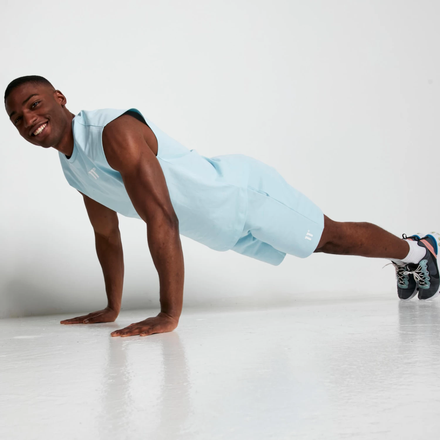 CORE Cut-Off T-Shirt – Light Blue 5 CORE Cut-Off T-Shirt – Light Blue - Image 5