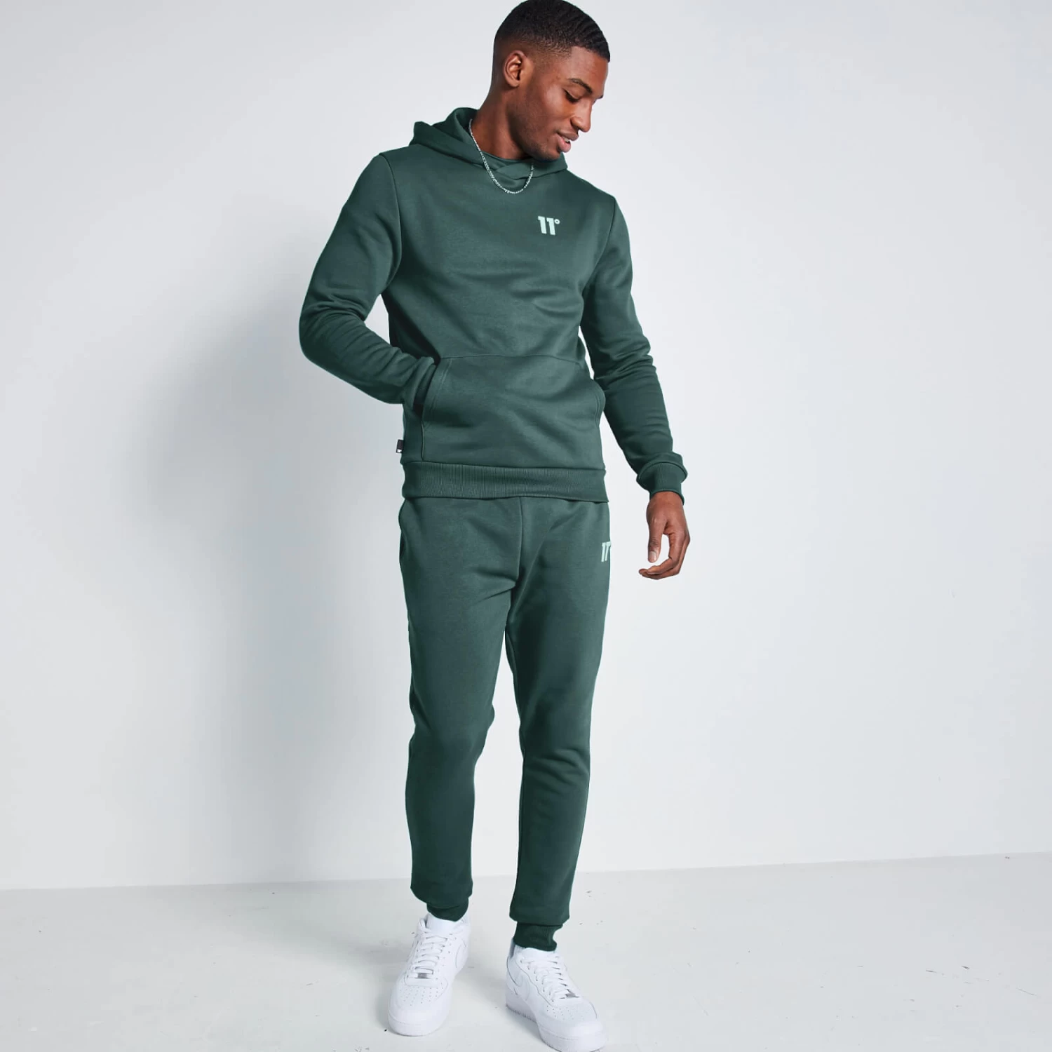 11 Degrees Essentials Set - Darkest Spruce Green 2 11 Degrees Essentials Set - Darkest Spruce Green - Image 2