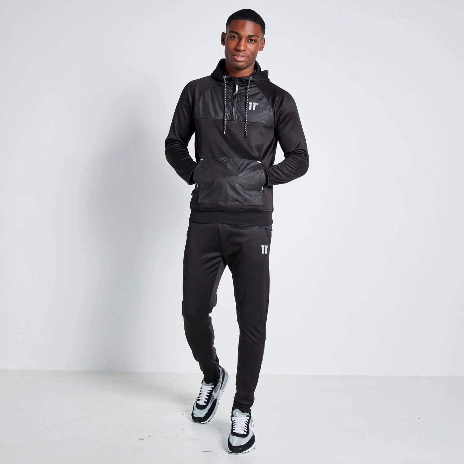 HALF ZIP PRINTED PANEL HOODIE 4 HALF ZIP PRINTED PANEL HOODIE - Image 4