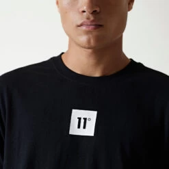 LARGE LOGO GRAPHIC T-SHIRT -11 Degrees Store 14927943 1925089207961667