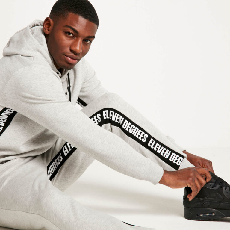 11 Degrees Store 22 11 Degrees Store -11 Degrees Store 13954050 4235002179226905 768x768 1